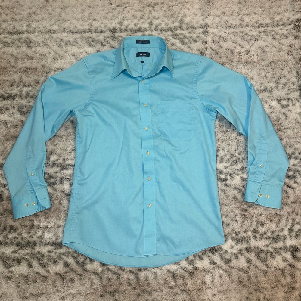 Izod Shirt  long Sleeve M 32/33  men light Blue Button Down   Slim fit